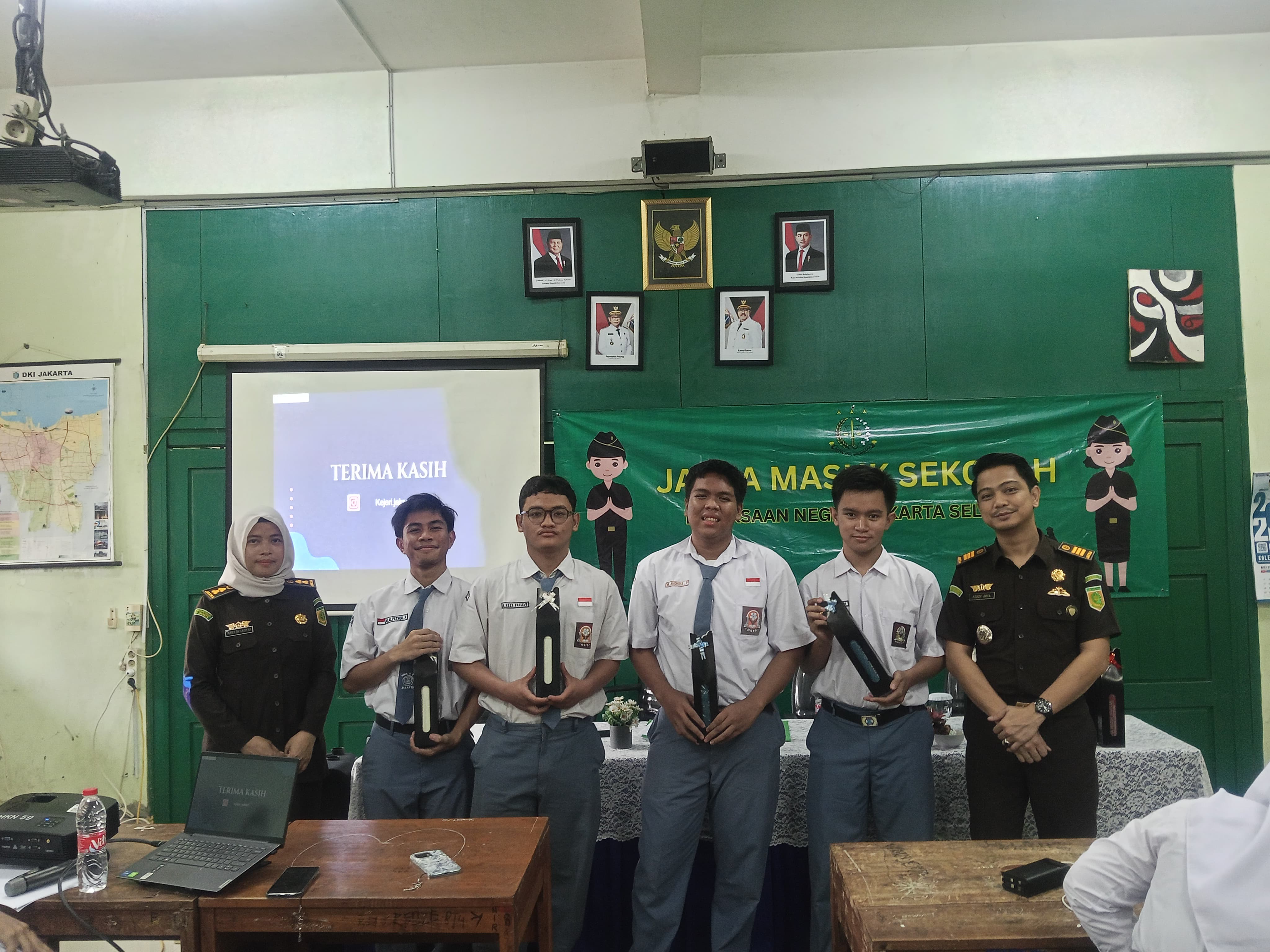 Gedung Sekolah SMP LAB SCHOOL PALU